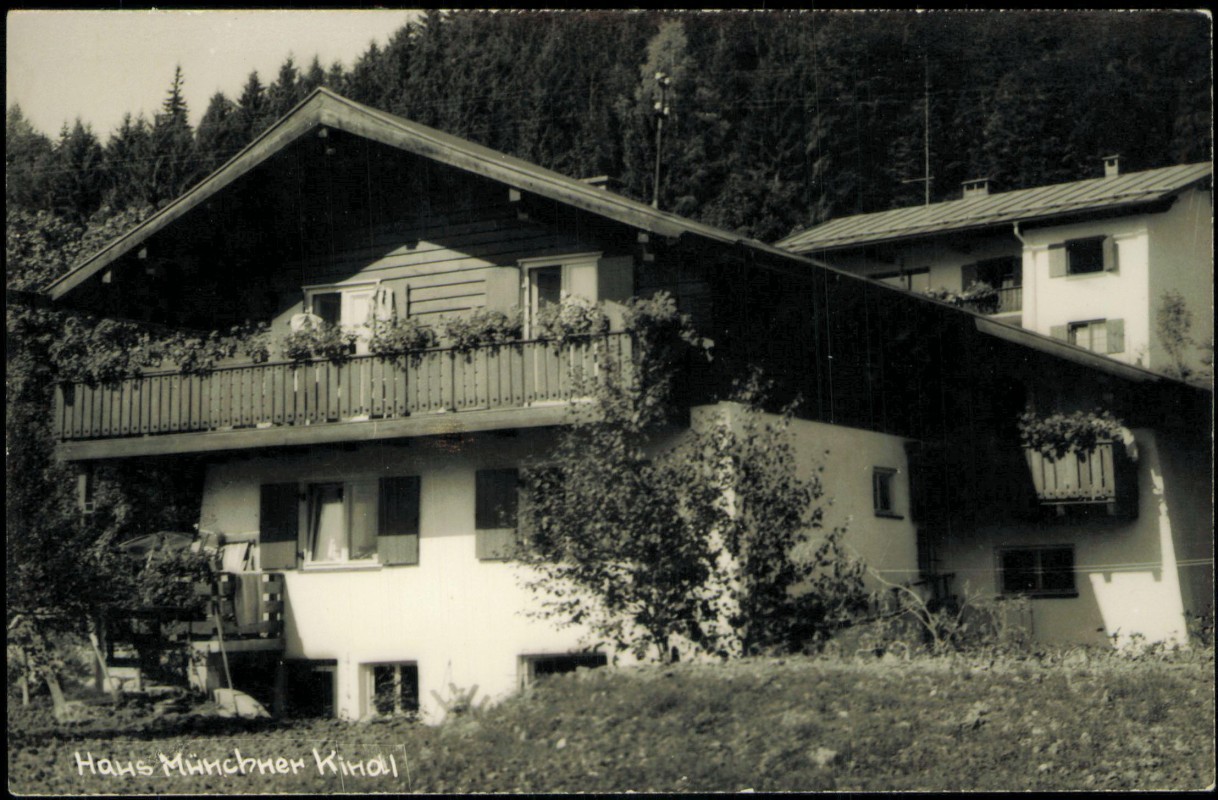 vergrößern: Bildseite historische Ansichtskarte von 1971: Haus Münchner Kindl:: Oberstdorf (Allgäu)
