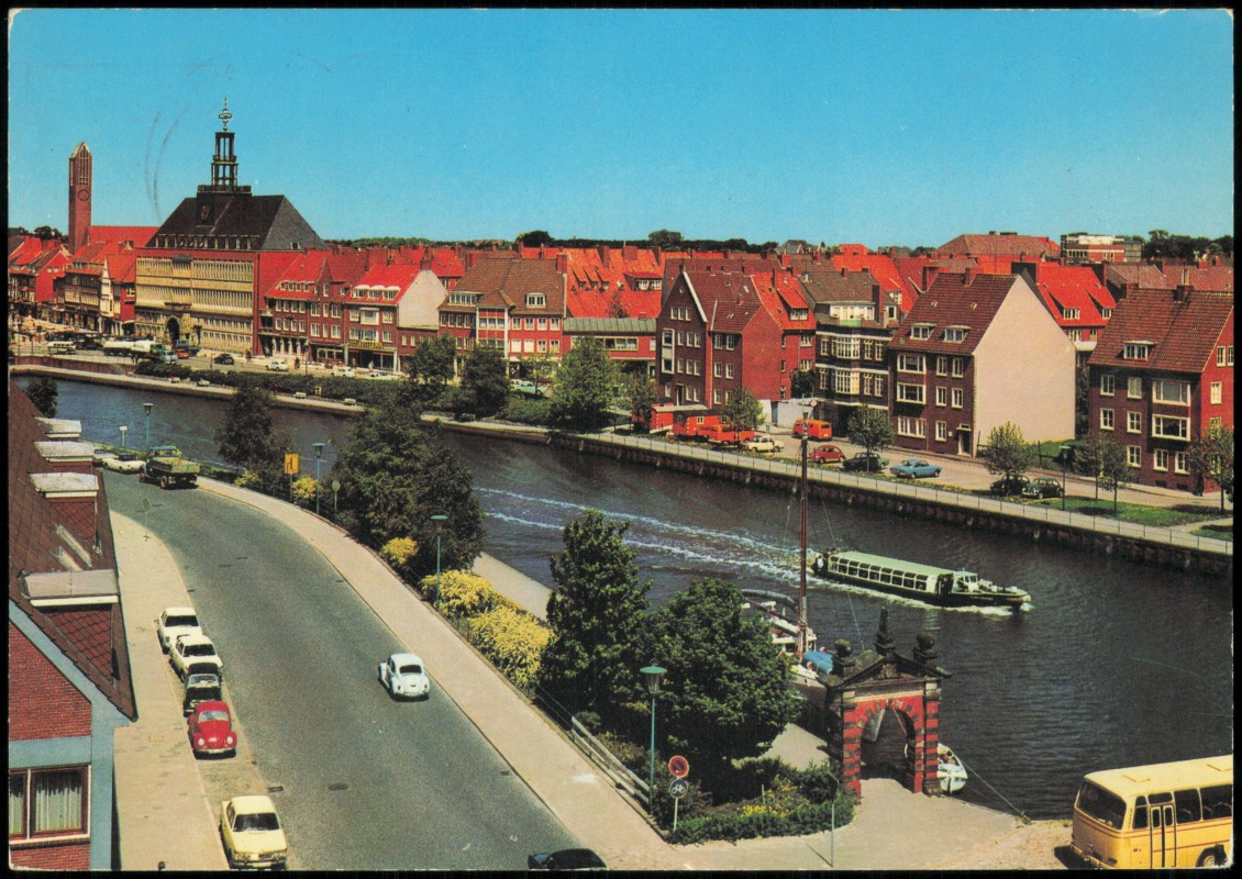 vergrößern: Bildseite historische Ansichtskarte von 1974: Straße Ausflugschiff:: Ratsdelft-Emden