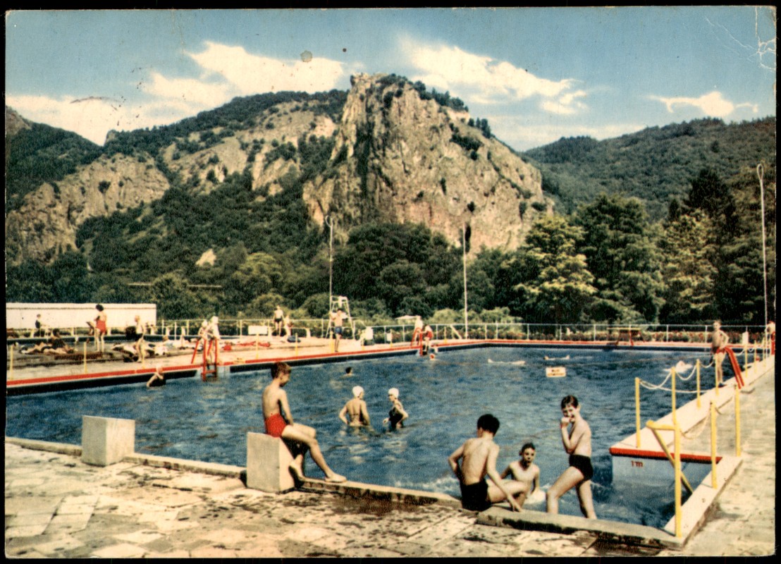 zoom: Image side vintage Postcard from 1965: Leute im Freibad Sole-Schwimmbad:: Bad Münster am Stein-Bad Münster am Stein-Ebernburg