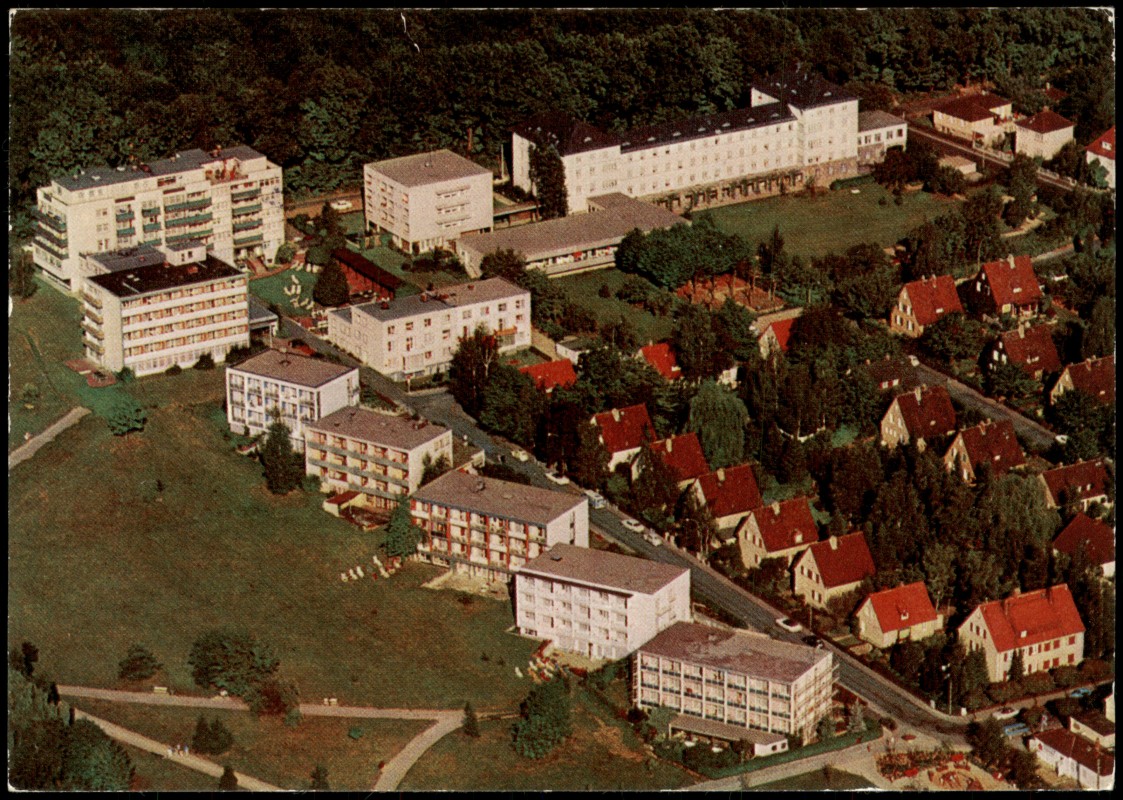 zoom: Image side vintage Postcard from 1980: Kurviertel mit Erholungsheimen:: Bad Soden am Taunus