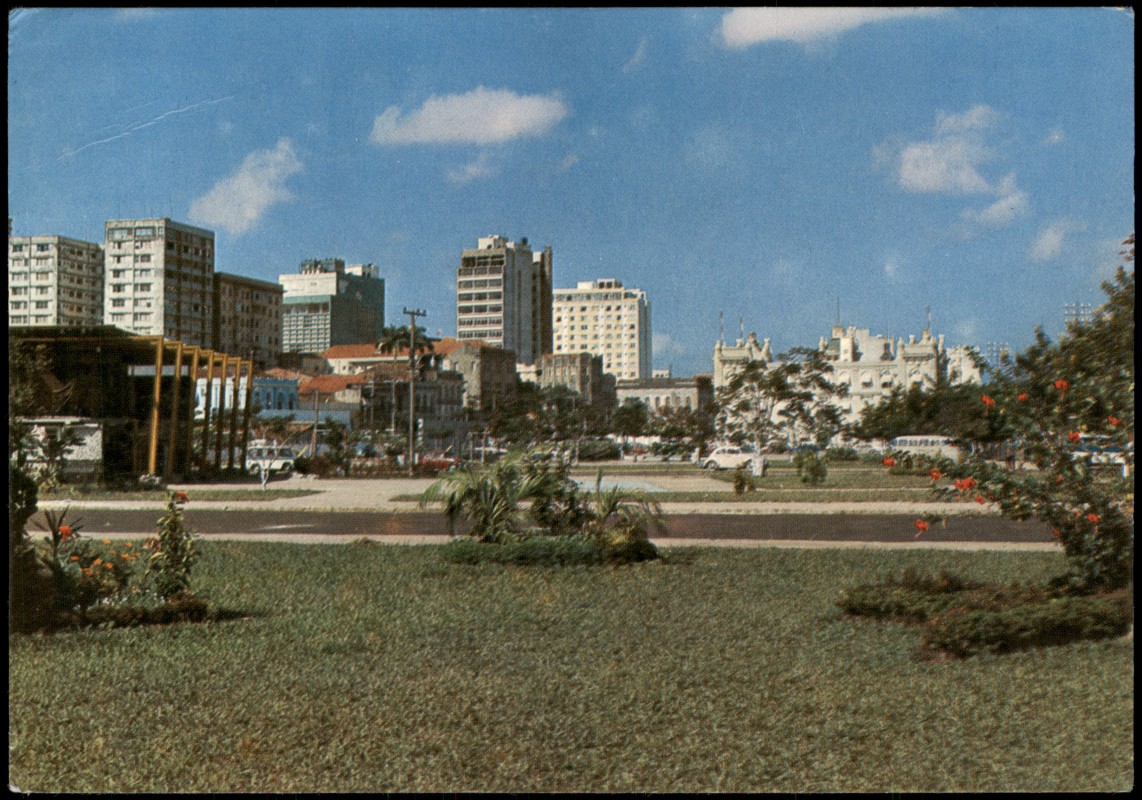 vergrößern: Bildseite historische Ansichtskarte von 1980: Teilansicht BELÉM PA Praça John F. Kennedy:: Belém
