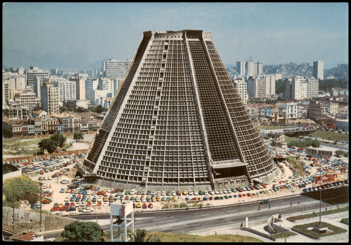 vergrößern: Bildseite historische Ansichtskarte von 1970: Nova Catedral New Cathedral:: Rio de Janeiro