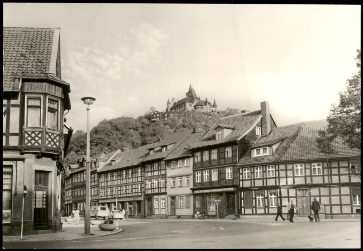 zoom: Image side vintage Postcard from 1983: Teilansicht, Schöne Ecke zur DDR-Zeit:: Wernigerode