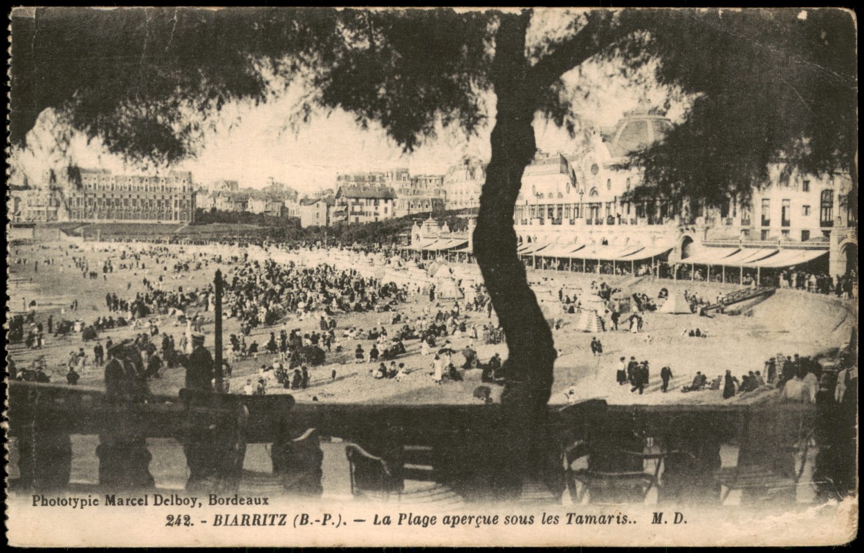 zoom: Image side vintage Postcard from 1910: Strand unter Tamarisken:: Biarritz