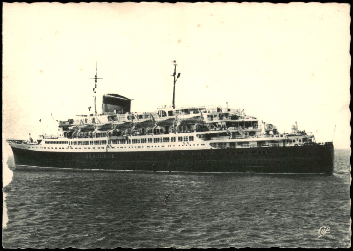vergrößern: Bildseite historische Ansichtskarte von 1952: Passagierschiff Flandre::