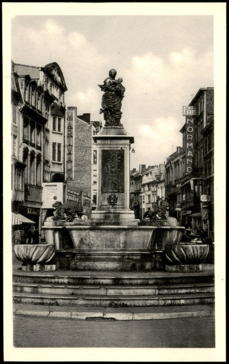zoom: Image side vintage Postcard from 1915: La Fontaine de la Vierge:: Liège