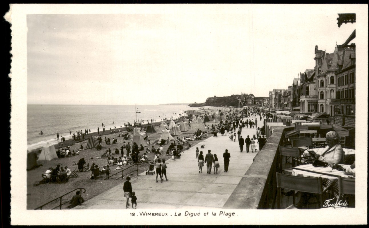 zoom: Image side vintage Postcard from 1950: La Digue et la Plage:: Wimereeuw
