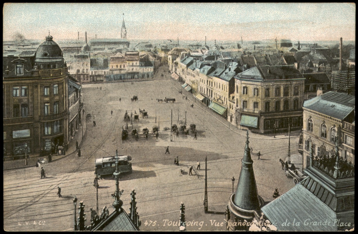 zoom: Image side vintage Postcard from 1910: Panorama der Grande Place:: Tourcoing