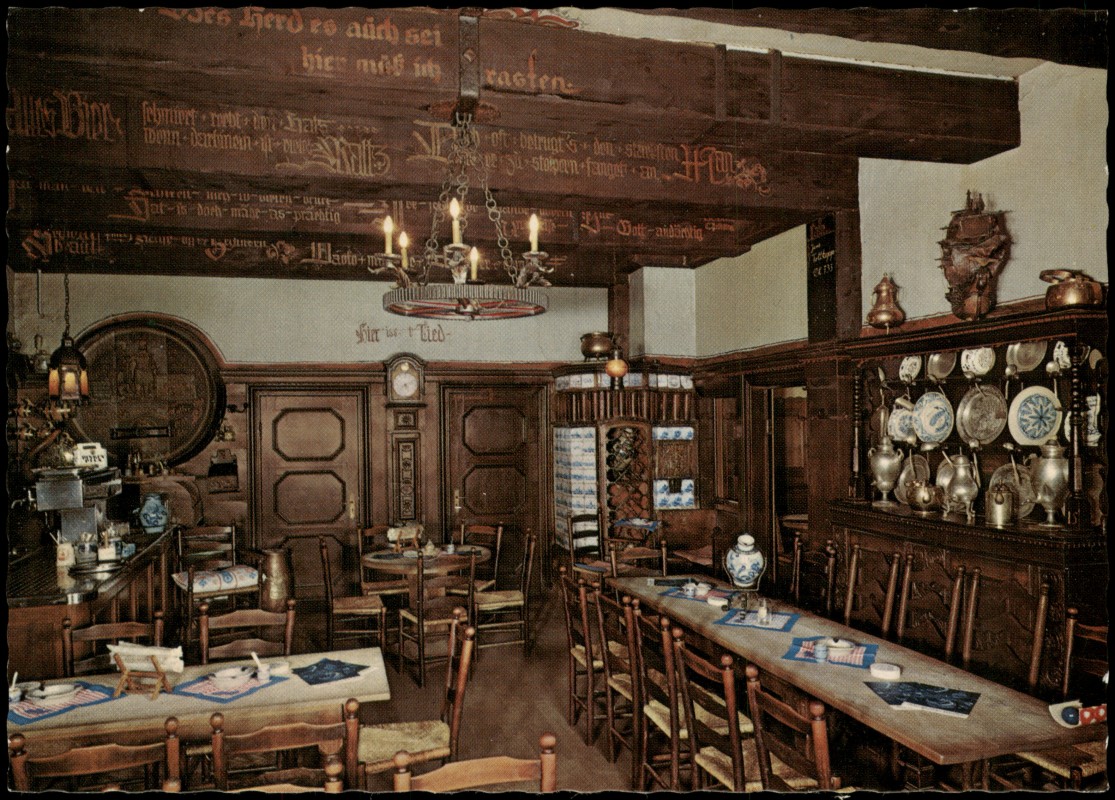 vergrößern: Bildseite historische Ansichtskarte von 1975: Innenansicht der Brauerei Pinkus Müller Altbierküche:: Münster (Westfalen)