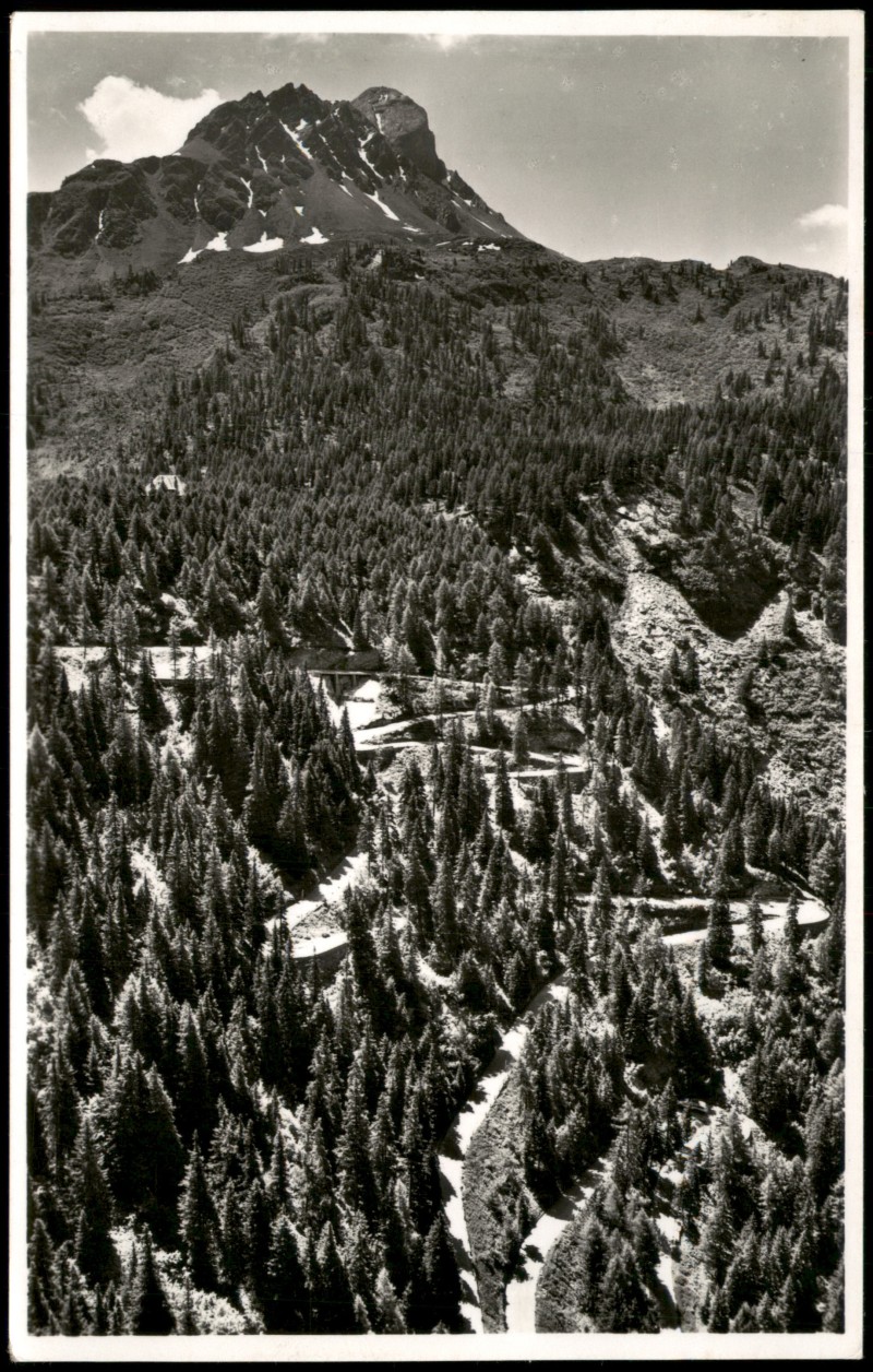 zoom: Image side vintage Postcard from 1940: Passtrasse Maloja mit Piz Salacina:: Maloja-Stampa