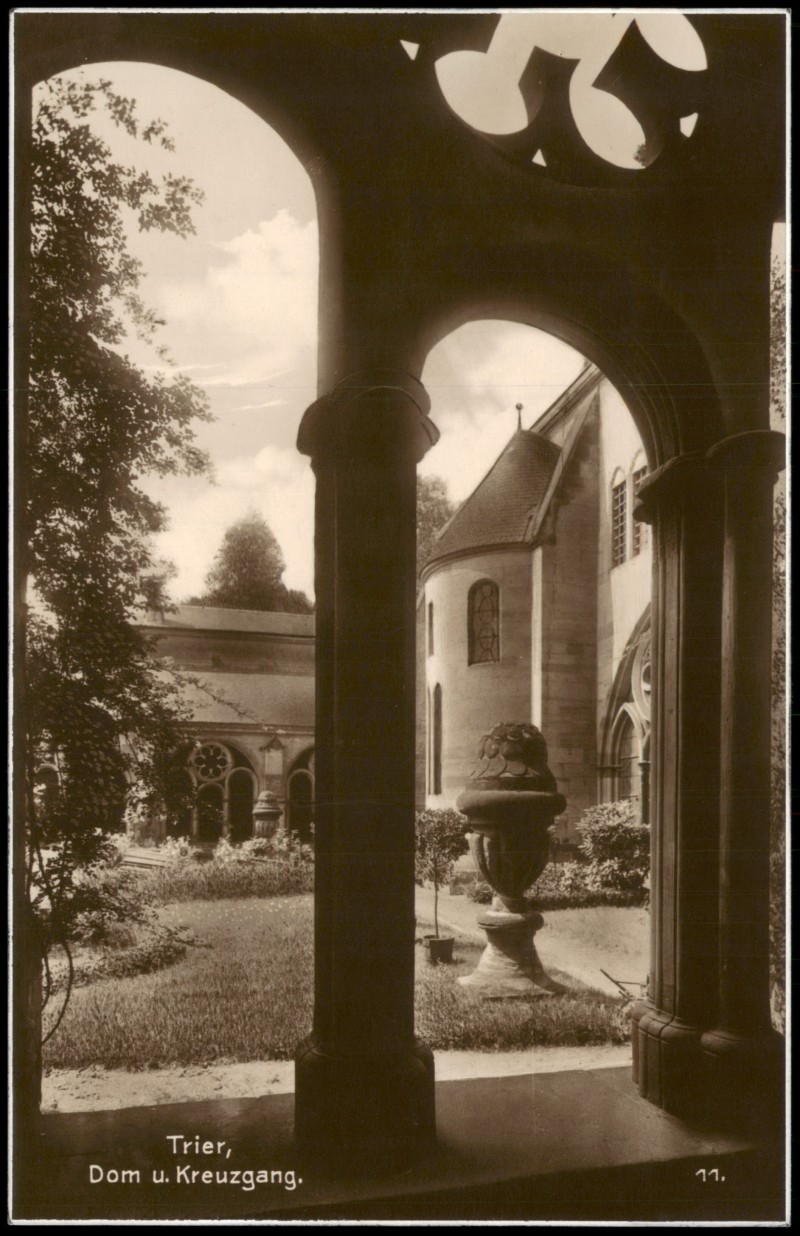 zoom: Image side vintage Postcard from 1920: Dom u. Kreuzgang:: Trier