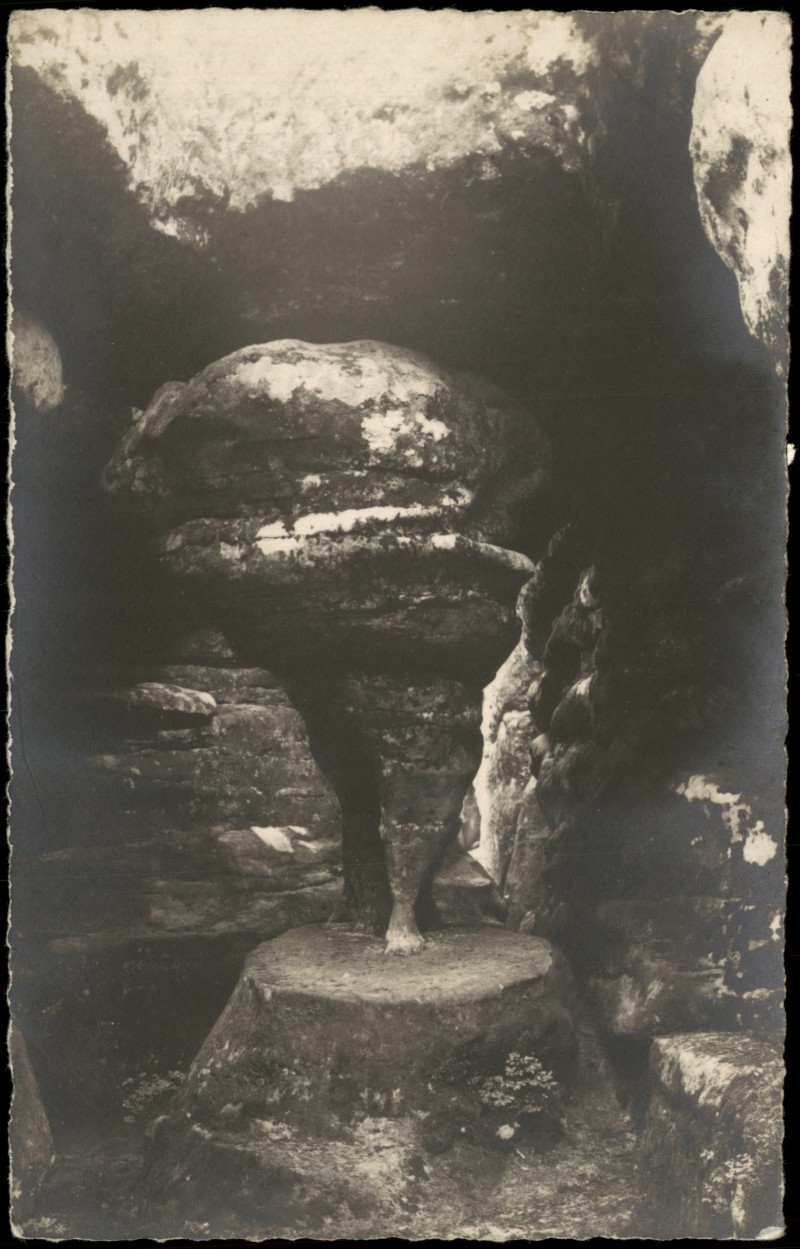 zoom: Image side vintage Postcard from 1935: Felsformation Pilzstein im Heuscheuergebirge:: Kudowa Zdrój