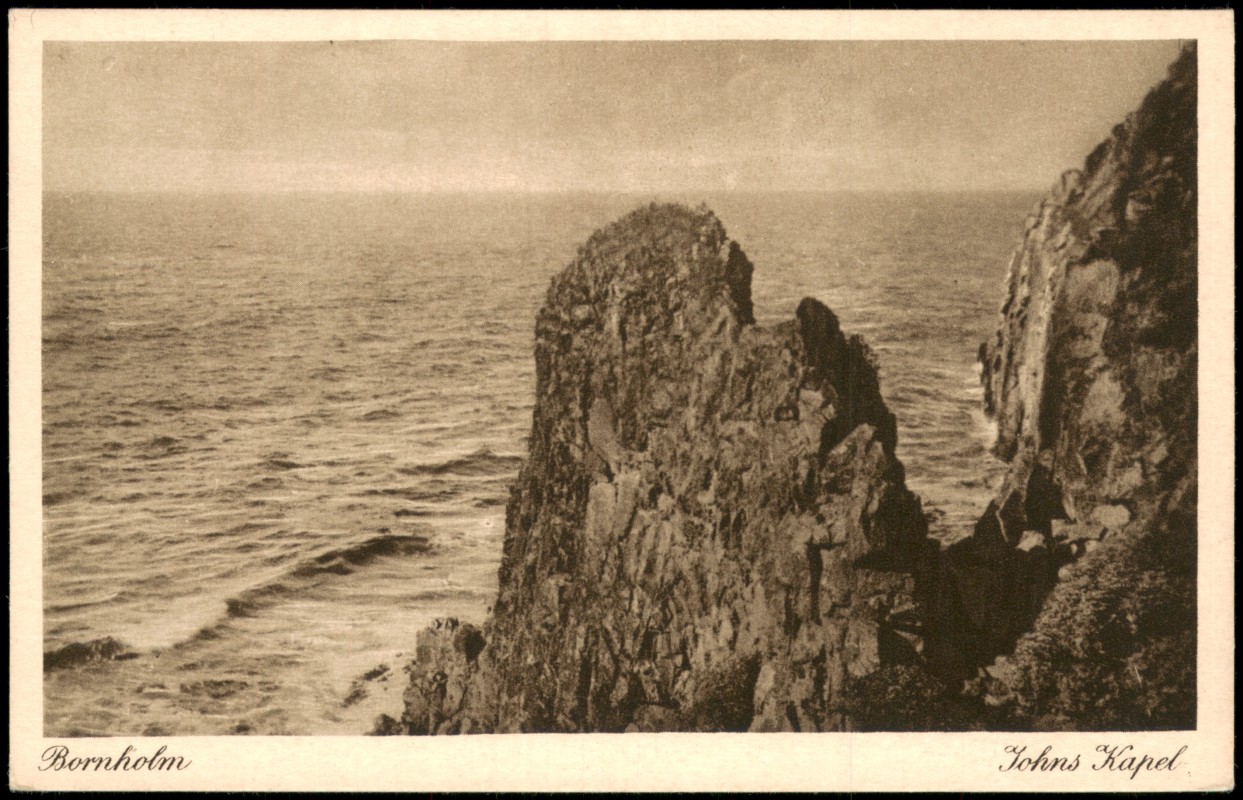 zoom: Image side vintage Postcard from 1920: Johns Kapel Meer Küste Felsen-Landschaft:: Bornholm