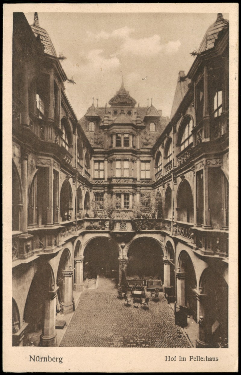 zoom: Image side vintage Postcard from 1924: Hof im Pellerhaus:: Nuremberg
