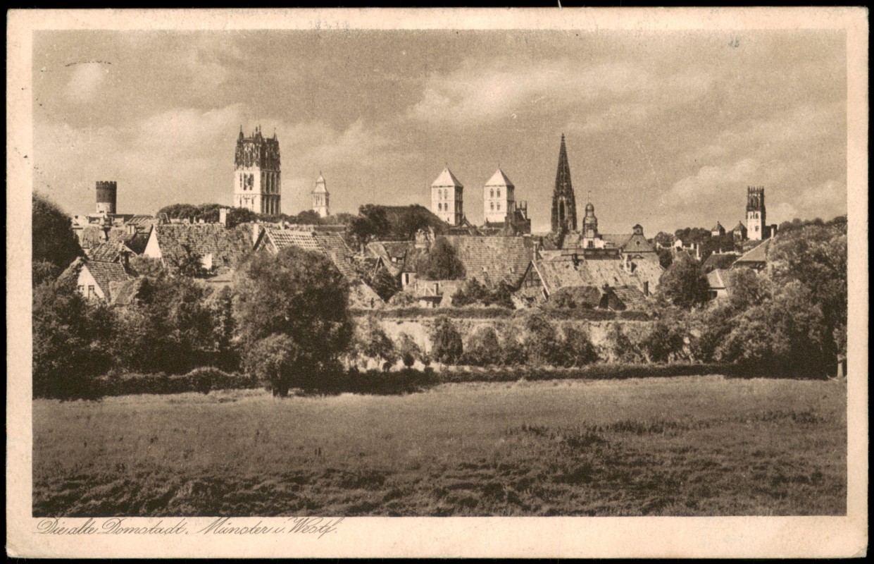 zoom: Image side vintage Postcard from 1937: Panorama der Domstadt mit Kirchtürmen:: Münster (Westphalia)