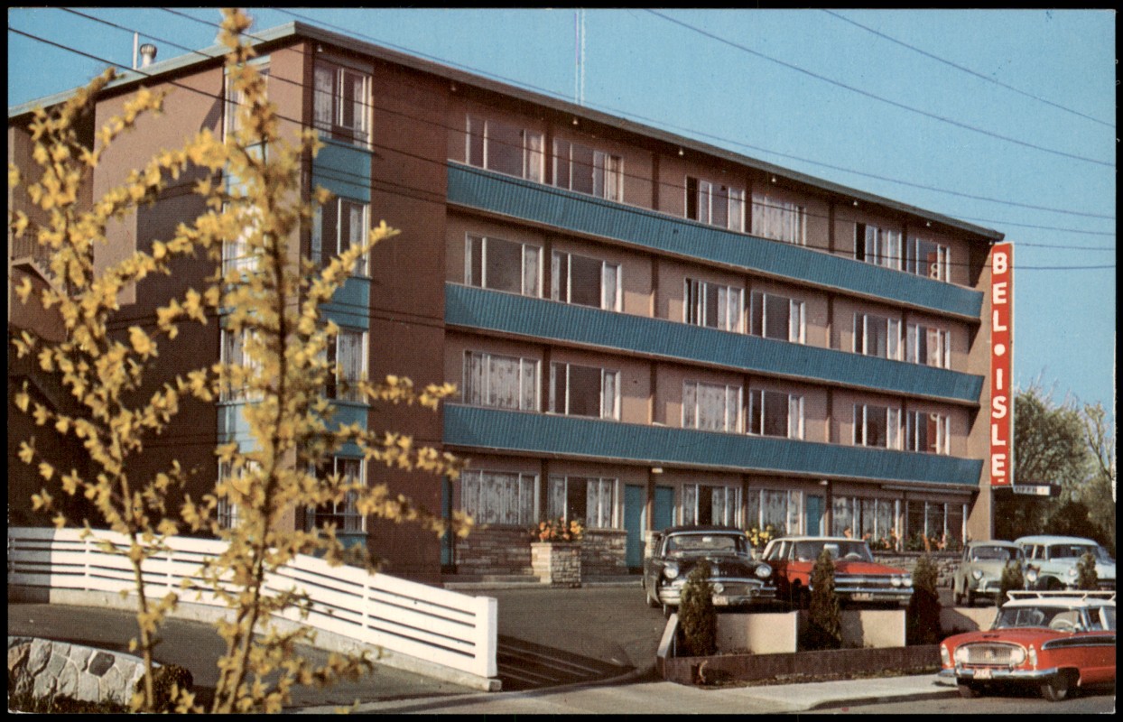 zoom: Image side vintage Postcard from 1962: Bel-Isle Motel:: Victoria