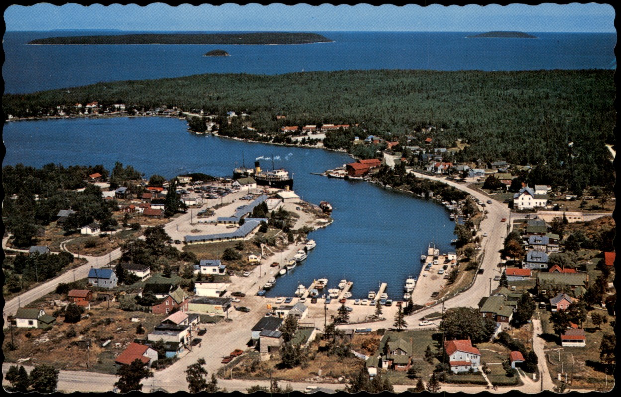 vergrößern: Bildseite historische Ansichtskarte von 1971: Luftaufnahme von Tobermory:: Tobermory