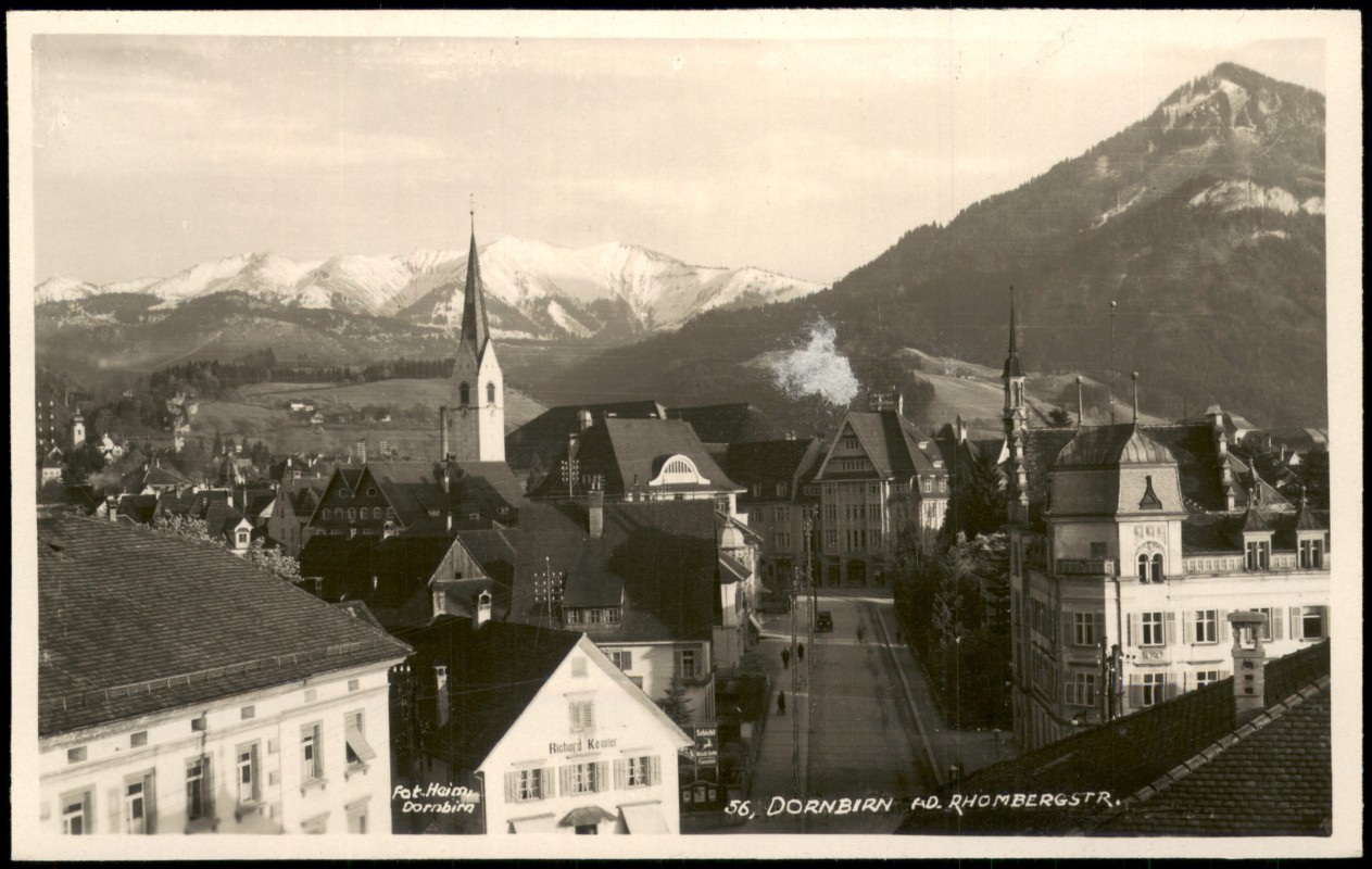 zoom: Image side vintage Postcard from 1935: Blick auf die Rhombergstraße mit Bergen:: Dornbirn