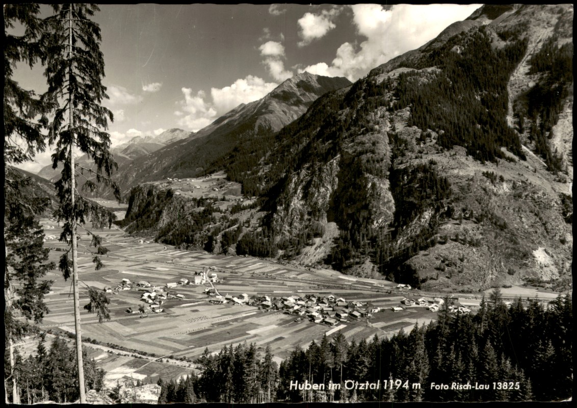 vergrößern: Bildseite historische Ansichtskarte von 1968: Gesamtansicht Blick vom Berg:: Huben im Ötztal-Längenfeld