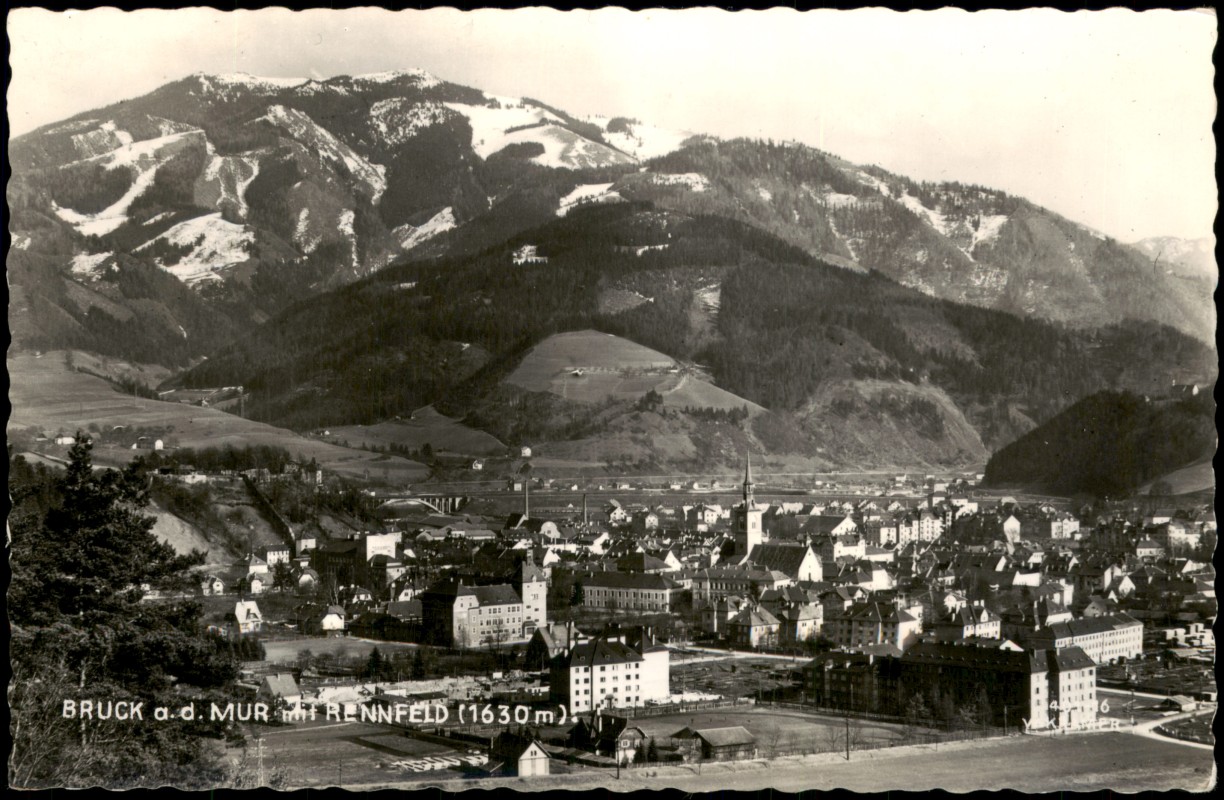 vergrößern: Bildseite historische Ansichtskarte von 1965: BRUCK a.d. MUR RENNFELD (1630m) - Ortsansicht:: Bruck an der Mur
