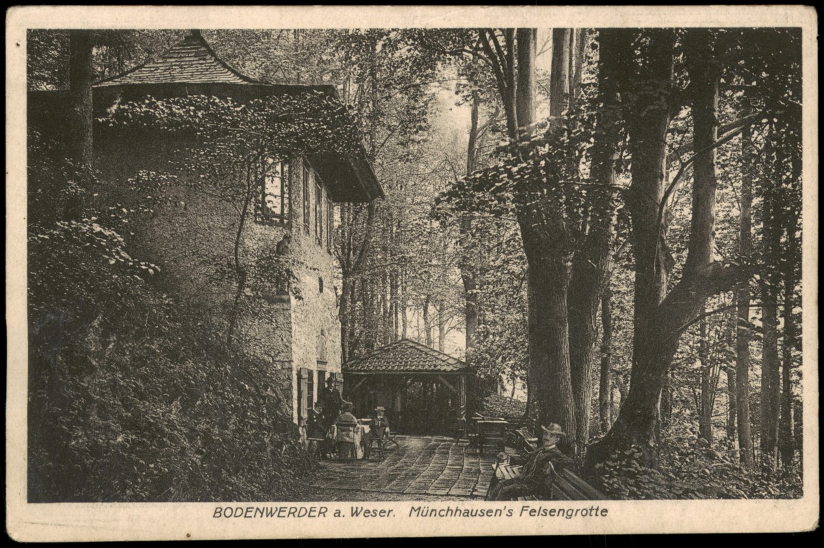 zoom: Image side vintage Postcard from 1910: Münchhausen