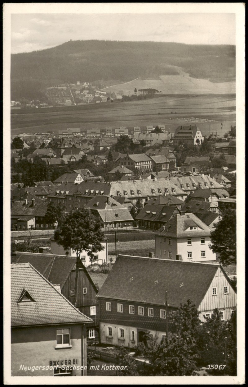 zoom: Image side vintage Postcard from 1939: Neugersdorf Sachsen mit Kottmar Panorama:: Ebersbach (Löbau/Zittau)-Ebersbach-Neugersdorf