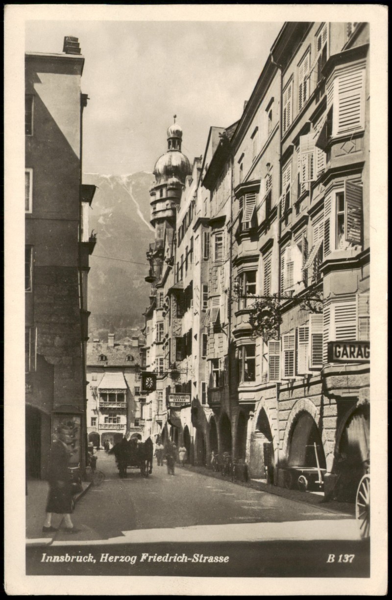 vergrößern: Bildseite historische Ansichtskarte von 1930: Innsbruck, Herzog Friedrich-Strasse:: Innsbruck