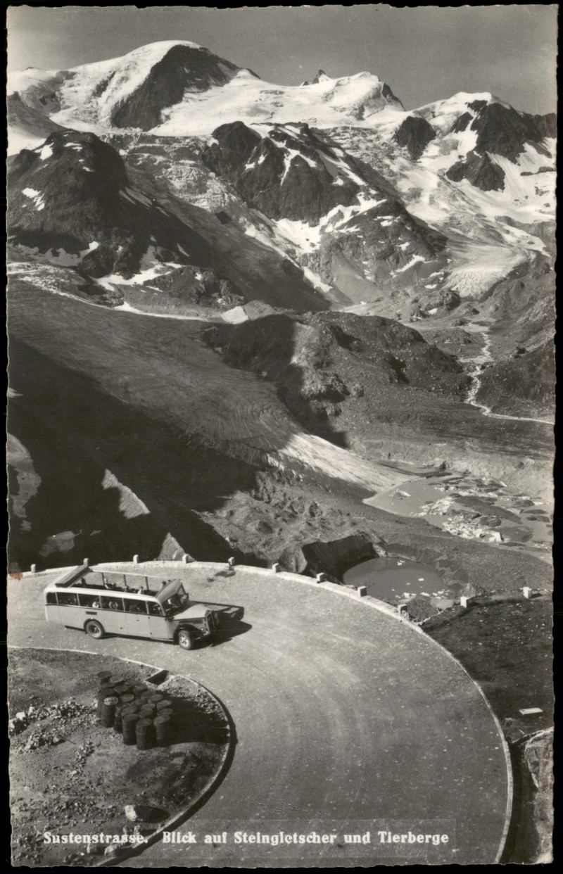 vergrößern: Bildseite historische Ansichtskarte von 1961: Sustenstrasse Steingletscher Tierberge Bus:: Wassen