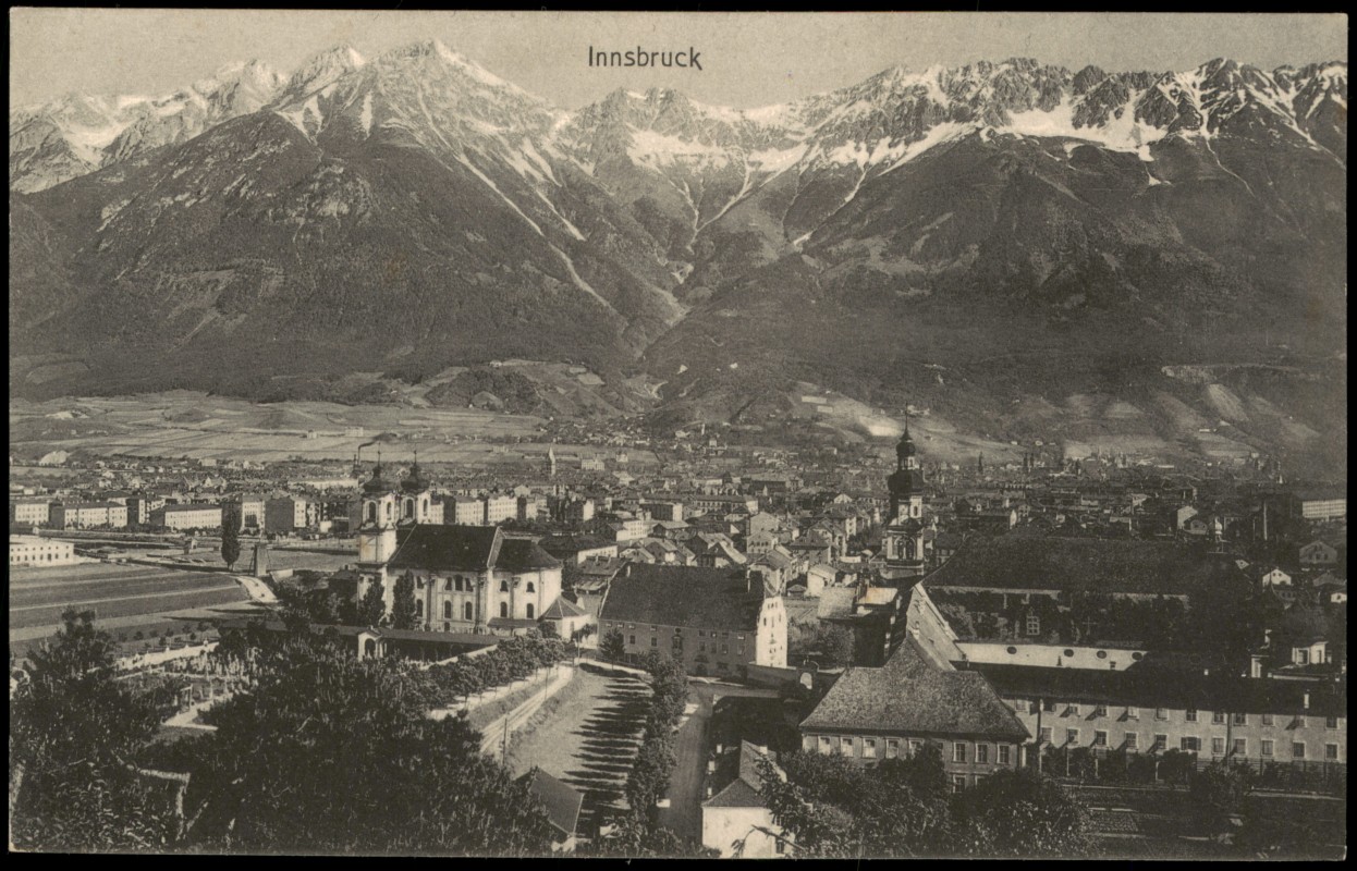 vergrößern: Bildseite historische Ansichtskarte von 1910: Panorama-Ansicht Stadt und Berge:: Innsbruck