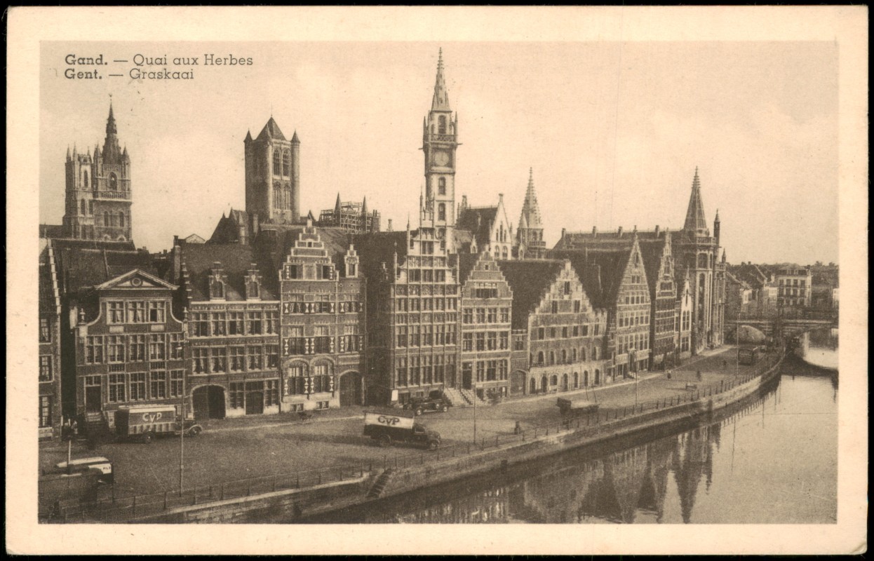 vergrößern: Bildseite historische Ansichtskarte von 1920: Panorama-Ansicht, Quai aux Herbes Graskaai:: Gent
