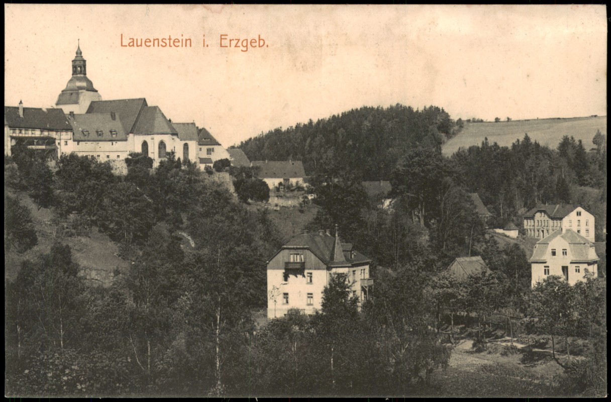 vergrößern: Bildseite historische Ansichtskarte von 1911: Stadtansicht mit Schloss und Kirche:: Lauenstein (Erzgebirge)-Altenberg (Erzgebirge)