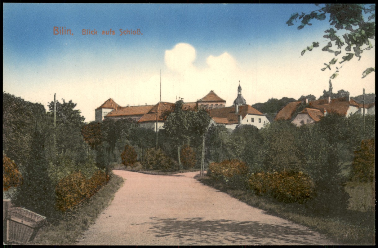 vergrößern: Bildseite historische Ansichtskarte von 1912: Blick aufs Schloss:: Bilin