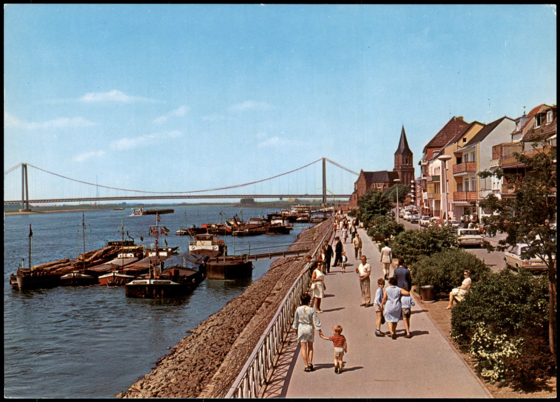 zoom: Image side vintage Postcard from 1965: Rheinpromenade Rhein Schiffe:: Emmerich (Rhein)