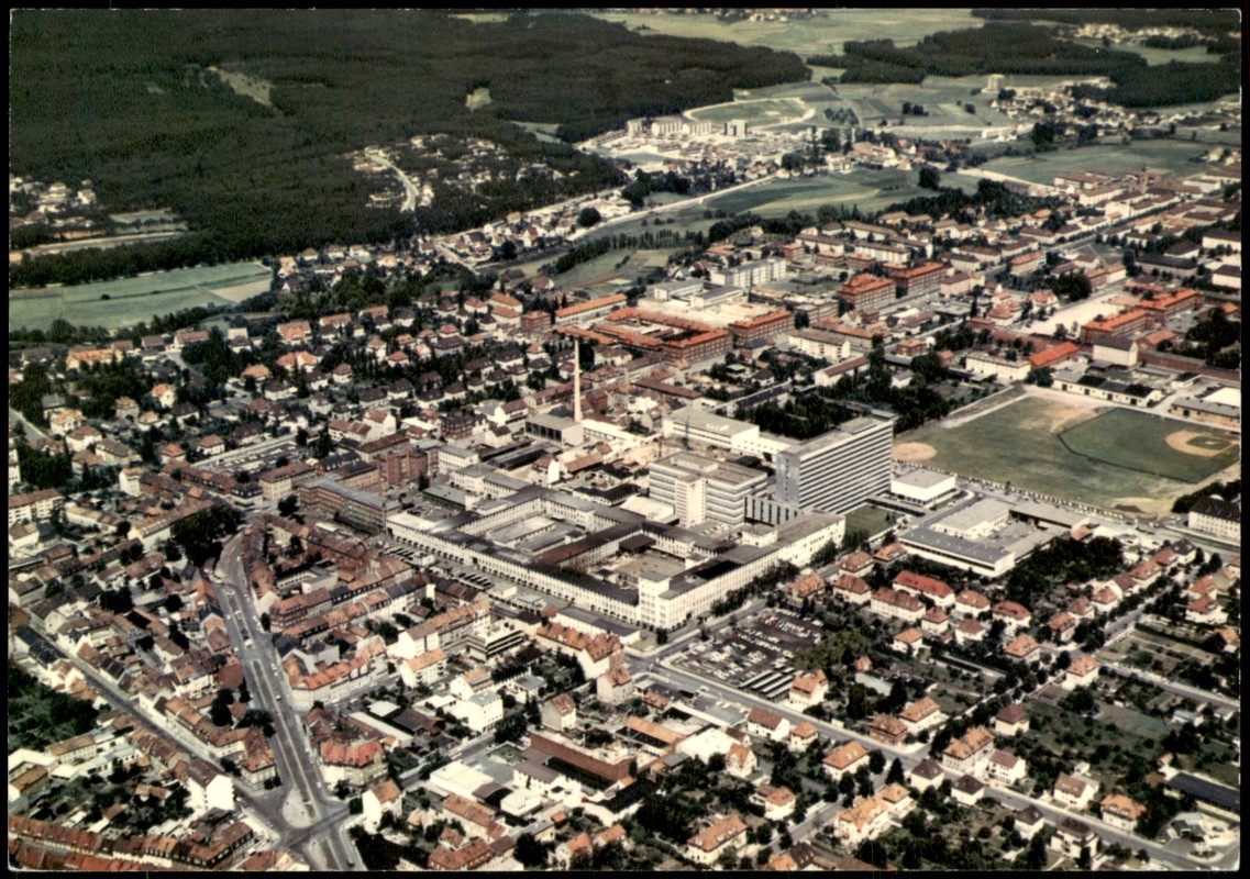 zoom: Image side vintage Postcard from 1976: Luftaufnahme Siemens-Reiniger-Werk AG:: Erlangen