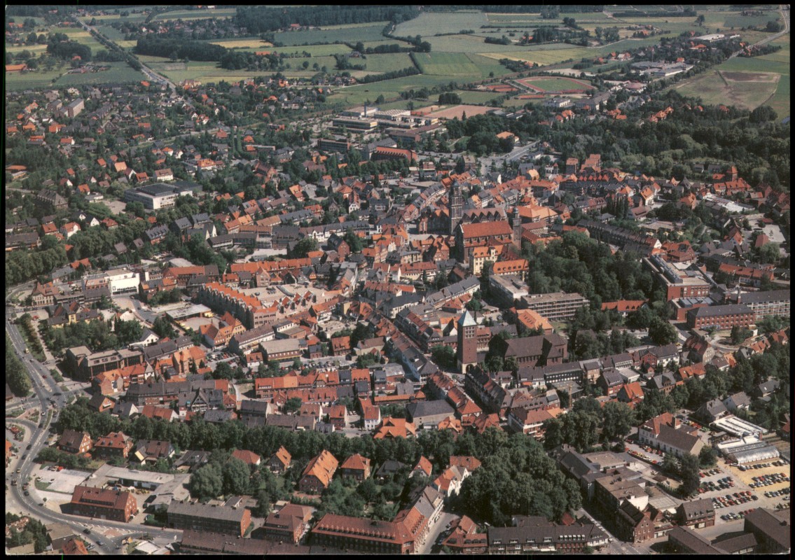 zoom: Image side vintage Postcard from 1980: Luftbild Luftaufnahme Totale v. Flugzeug aus:: Coesfeld