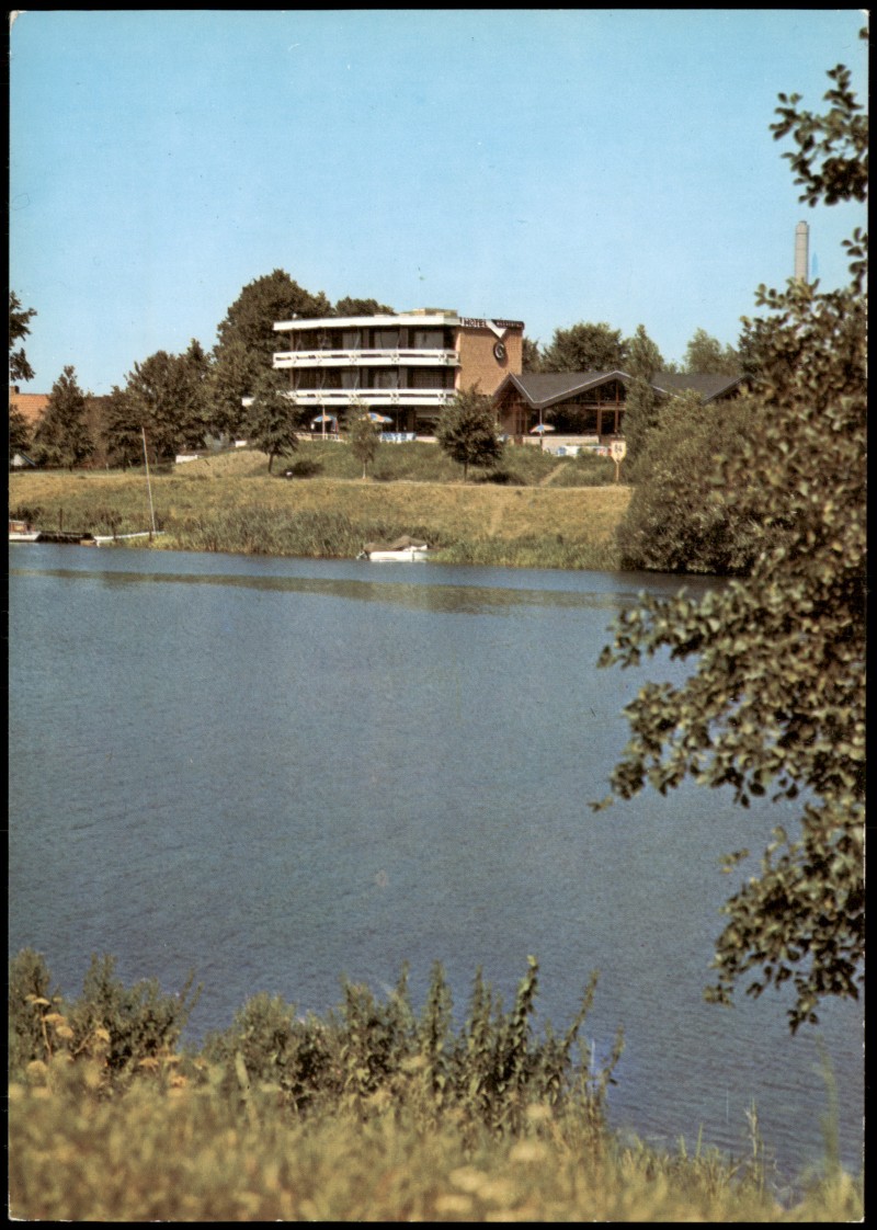 zoom: Image side vintage Postcard from 1995: Hotel Café - Restaurant Am Wasserfall:: Darme-Lingen (Ems)