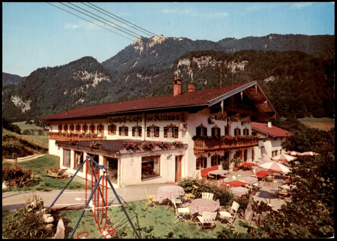 vergrößern: Bildseite historische Ansichtskarte von 1995: Gasthof u. Metzgerei „Zur Klause":: Aschau im Chiemgau