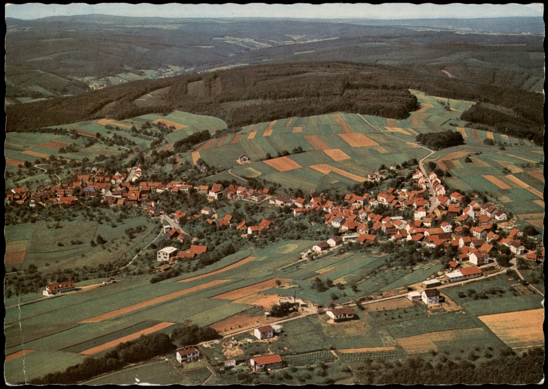 zoom: Image side vintage Postcard from 1965: Luftbild Ortsansicht:: Rothenberg-Oberzent