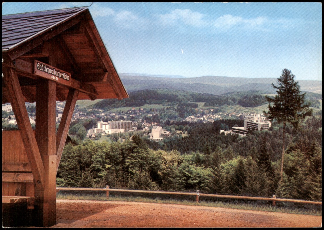 zoom: Image side vintage Postcard from 1985: Panorama-Ansicht von der Bad Schwalbacher Höhe:: Bad Schwalbach
