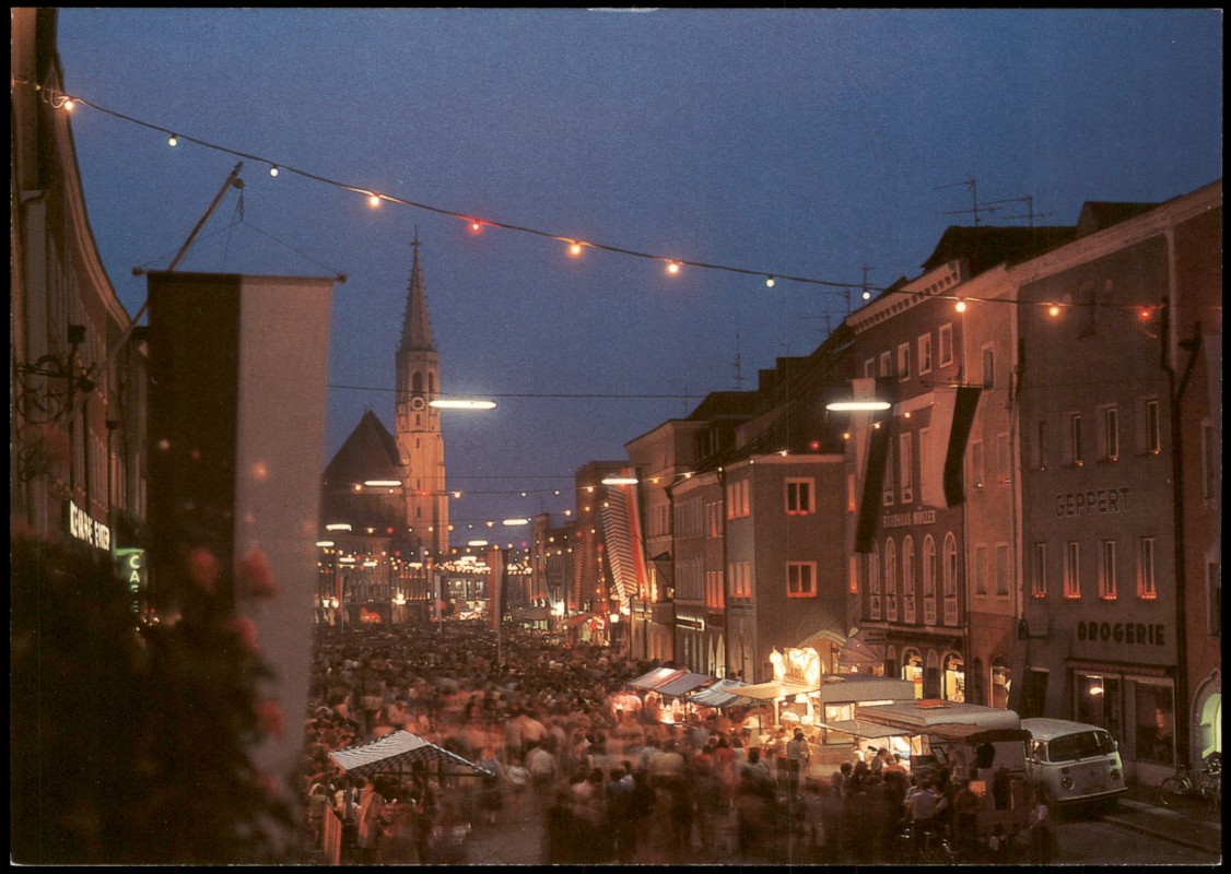 vergrößern: Bildseite historische Ansichtskarte von 1990: Blick zur Spitalkirche "Heilig Geist":: Neuötting