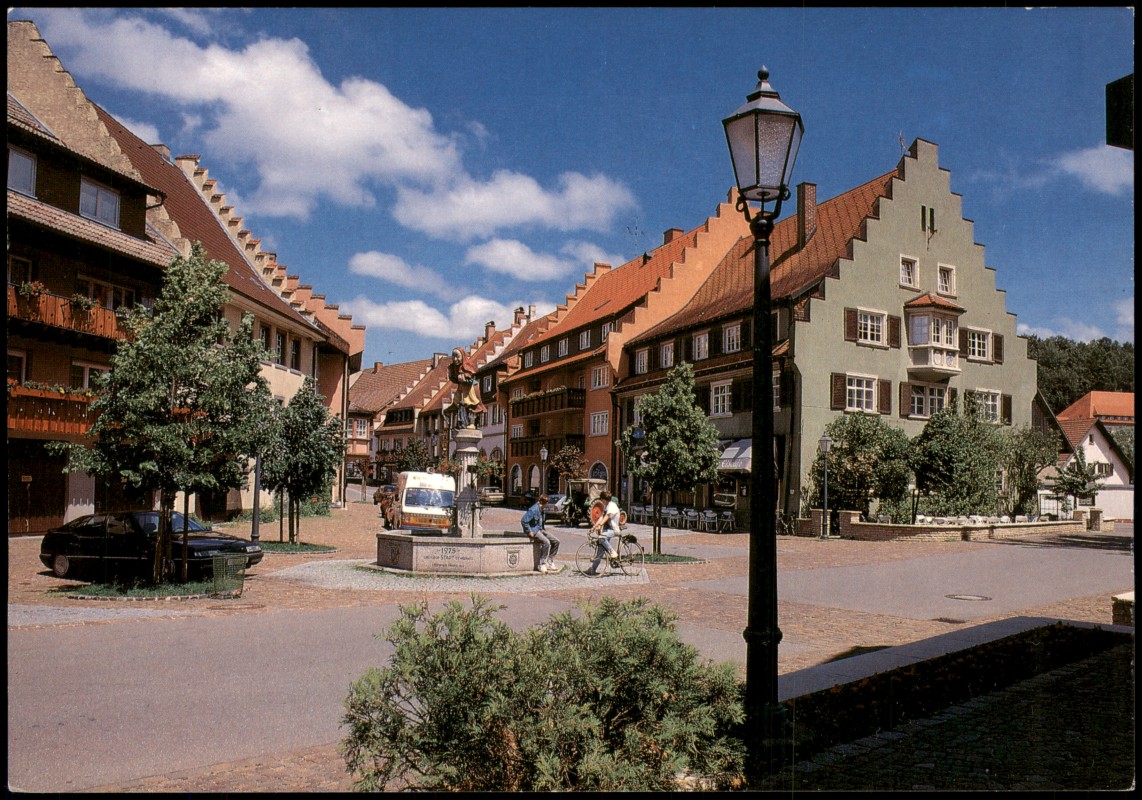 zoom: Image side vintage Postcard from 1990: Deutschland - Baden-Württemberg - Löffingen Brunnen Innenstadt:: Löffingen