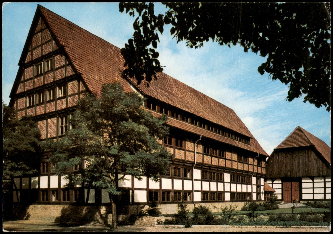 zoom: Image side vintage Postcard from 1990: Museum- Die Heimathäuser des Lippischen Landesmuseum am Burggraben:: Detmold