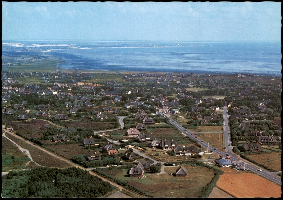 zoom: Image side vintage Postcard from 1990: Luftbild Luftaufnahmen Blick von Südwesten - Nordseebad Kampen auf Sylt:: Kampen (Sylt)