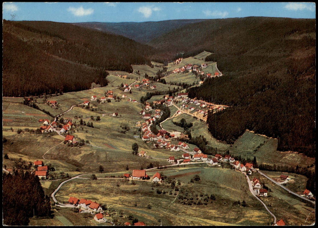 vergrößern: Bildseite historische Ansichtskarte von 1967: Luftansicht von Tonbach im Schwarzwald:: Tonbach-Baiersbronn