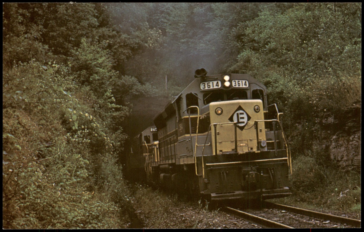 vergrößern: Bildseite historische Ansichtskarte von 1978: Eisenbahn Zug Lokomotive ERIE LACKAWANNA 3614 Railroad USA::