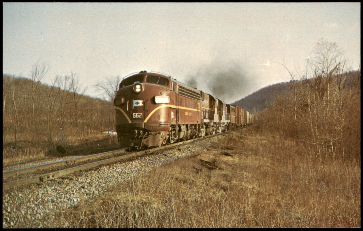 vergrößern: Bildseite historische Ansichtskarte von 1978: LEHIGH VALLEY 562 Eisenbahn Zug Lokomotive Railroad USA::