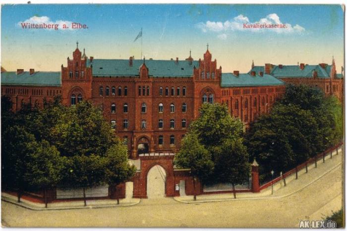vergrößern: Bildseite historische Ansichtskarte von 1917: Kavalierkaserne gel.1917:: Lutherstadt Wittenberg