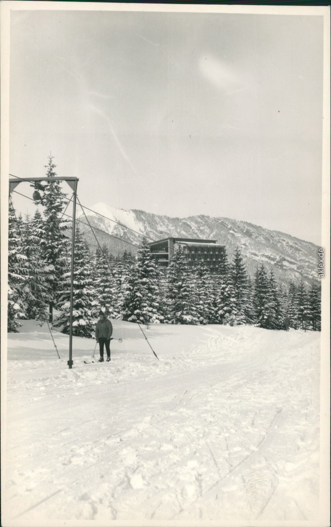 vintage Postcard from 1965: Sport  - Ski fahren - Am Lift hinauf:: 