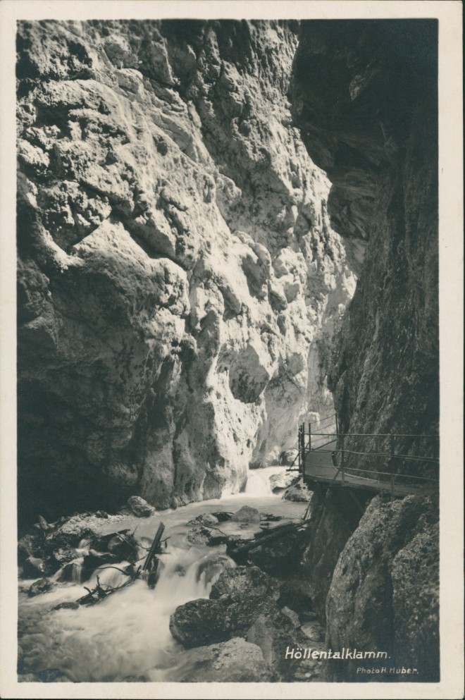 vintage Postcard from 1930: Höllentalklamm, Schlucht Wasserfall, Waterfall River Falls:: Grainau