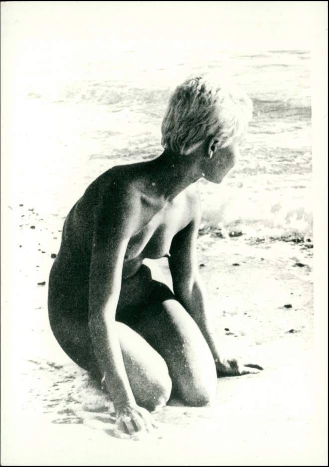 Blonde frauen nackt am strand